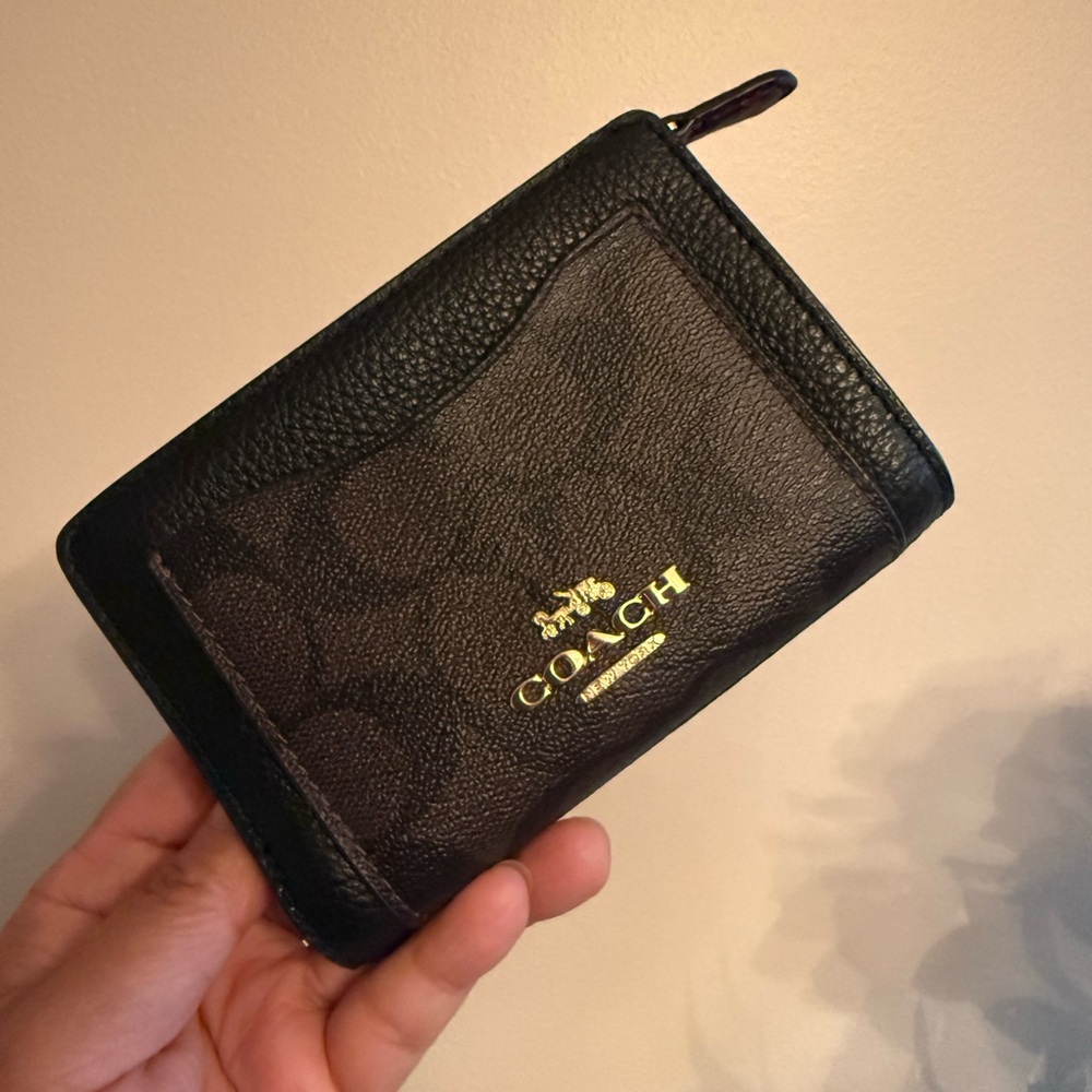 NWT Coach F31949 Medium Corner Zip Wallet In Signature Collorblock Brown Black